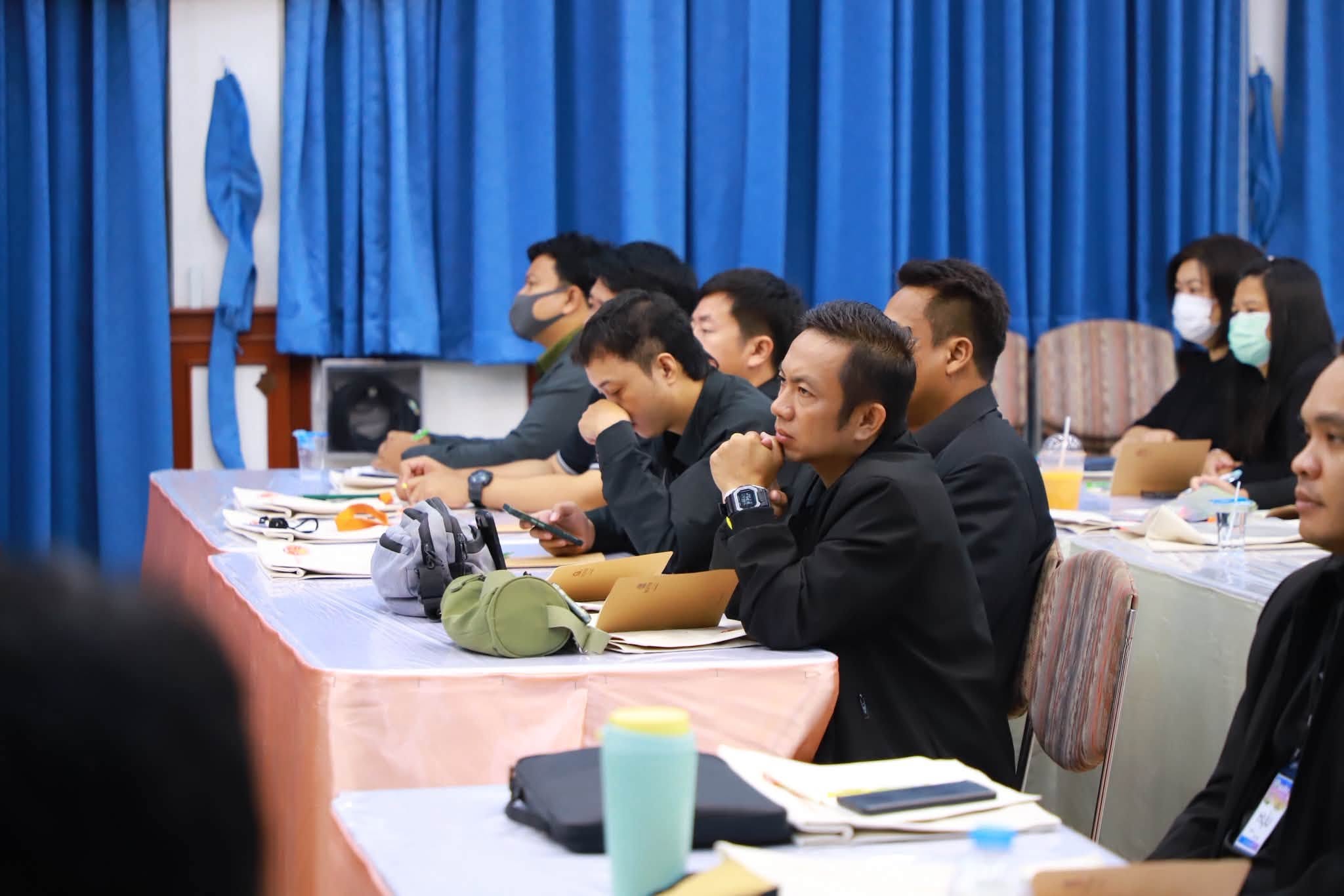 title - รองเลขาธิการ ส.ป.ก. เปิดอบรมหลักสูตร นปต. รุ่นที่ 8 ดันข้าราชการเปลี่ยนบทบาทสู่ “ผู้นำทีม” พร้อมขับเคลื่อนยุทธศาสตร์ชาติ